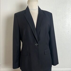 Calvin Klein Black Tailored Blazer with Notched Lapels